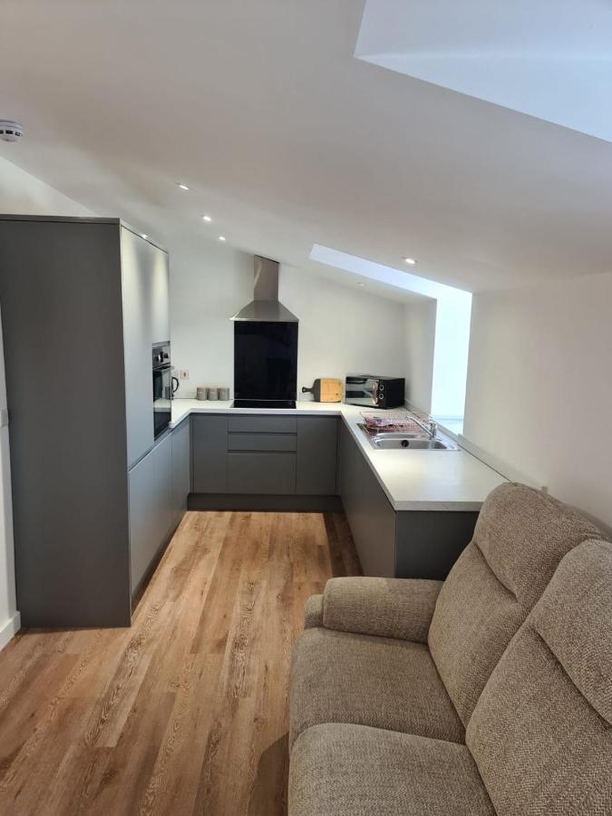 2 Bedroom Central Apartment Leek Eksteriør billede